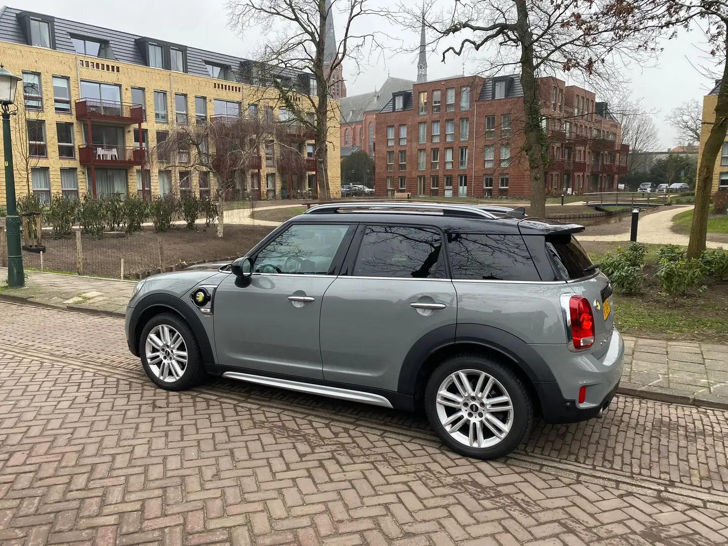 MINI Cooper Countryman Cooper Countryman 2.0 All 4 SE F60 Grijs - 2