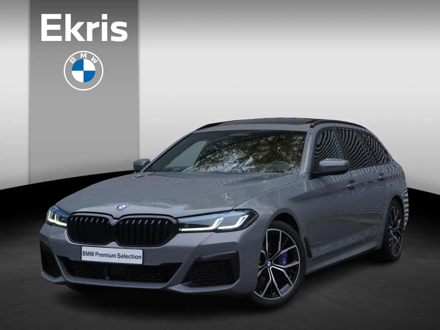 BMW 540 5 Serie Touring 540i xDrive M Sportpakket | Trekha Grijs - 1