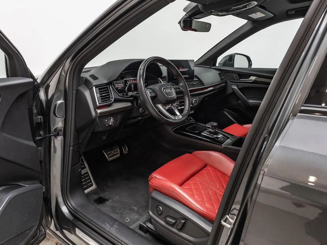 Audi SQ5 снимка Audi SQ5
