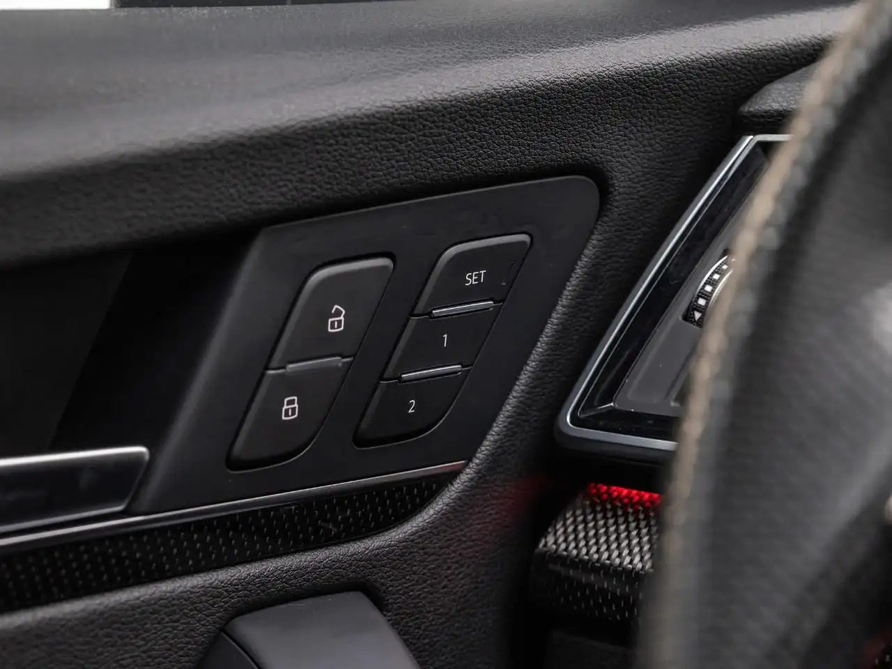 Audi SQ5 снимка Audi SQ5
