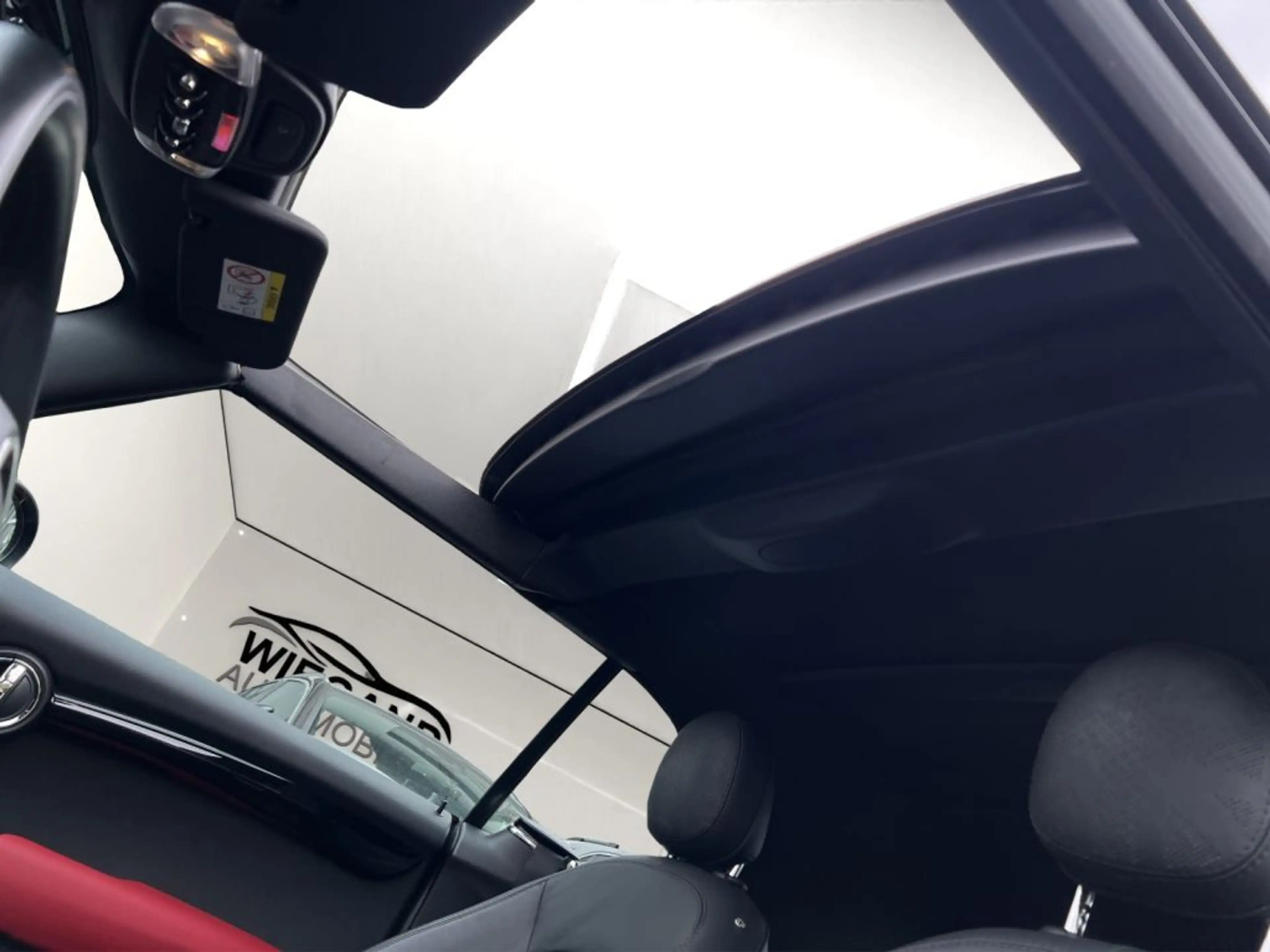 MINI One Cabrio Mini One Cabrio +LEDER+NAVI+LED+ — photo 15