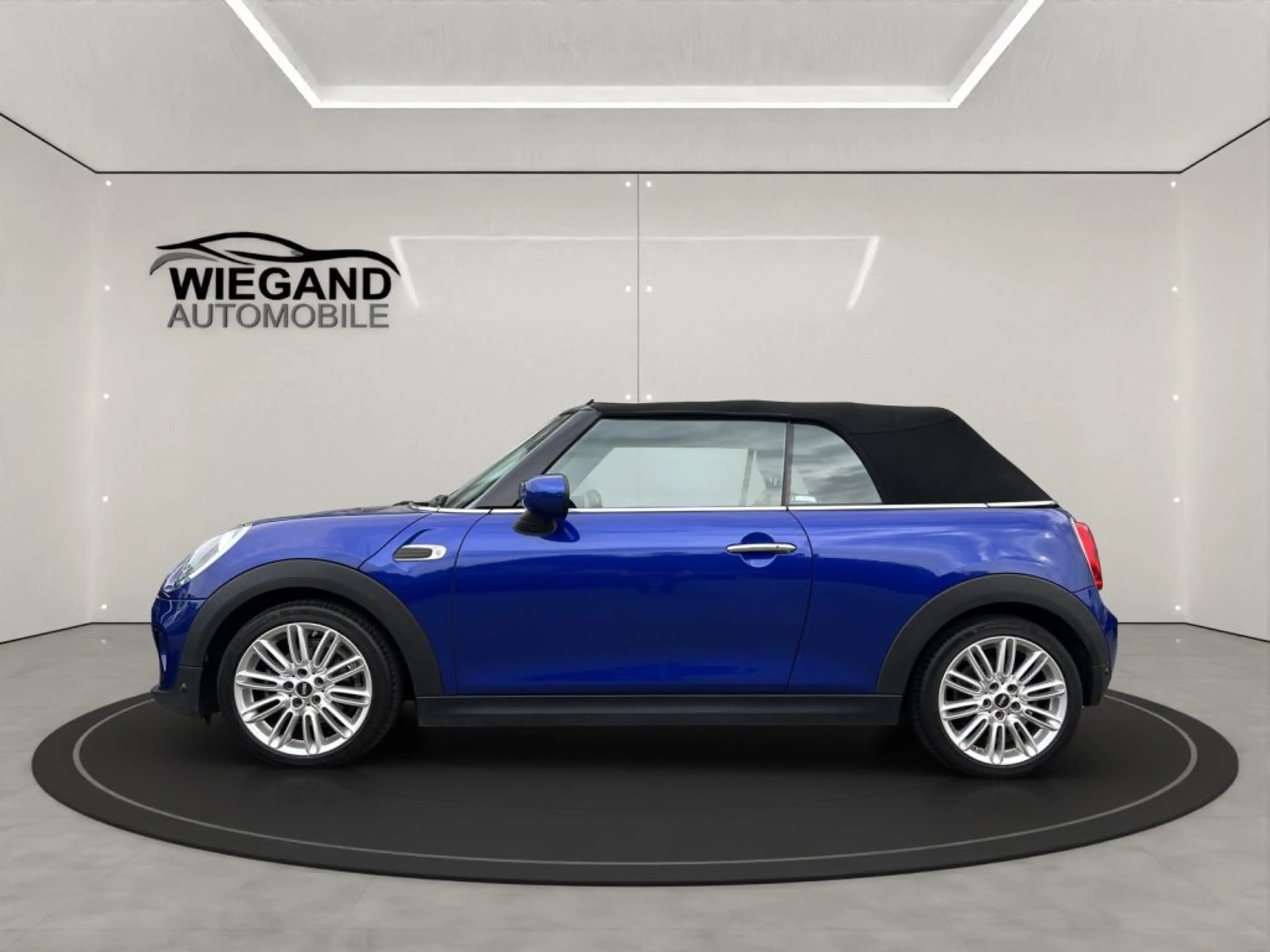 MINI One Cabrio Mini One Cabrio +LEDER+NAVI+LED+ — photo 2