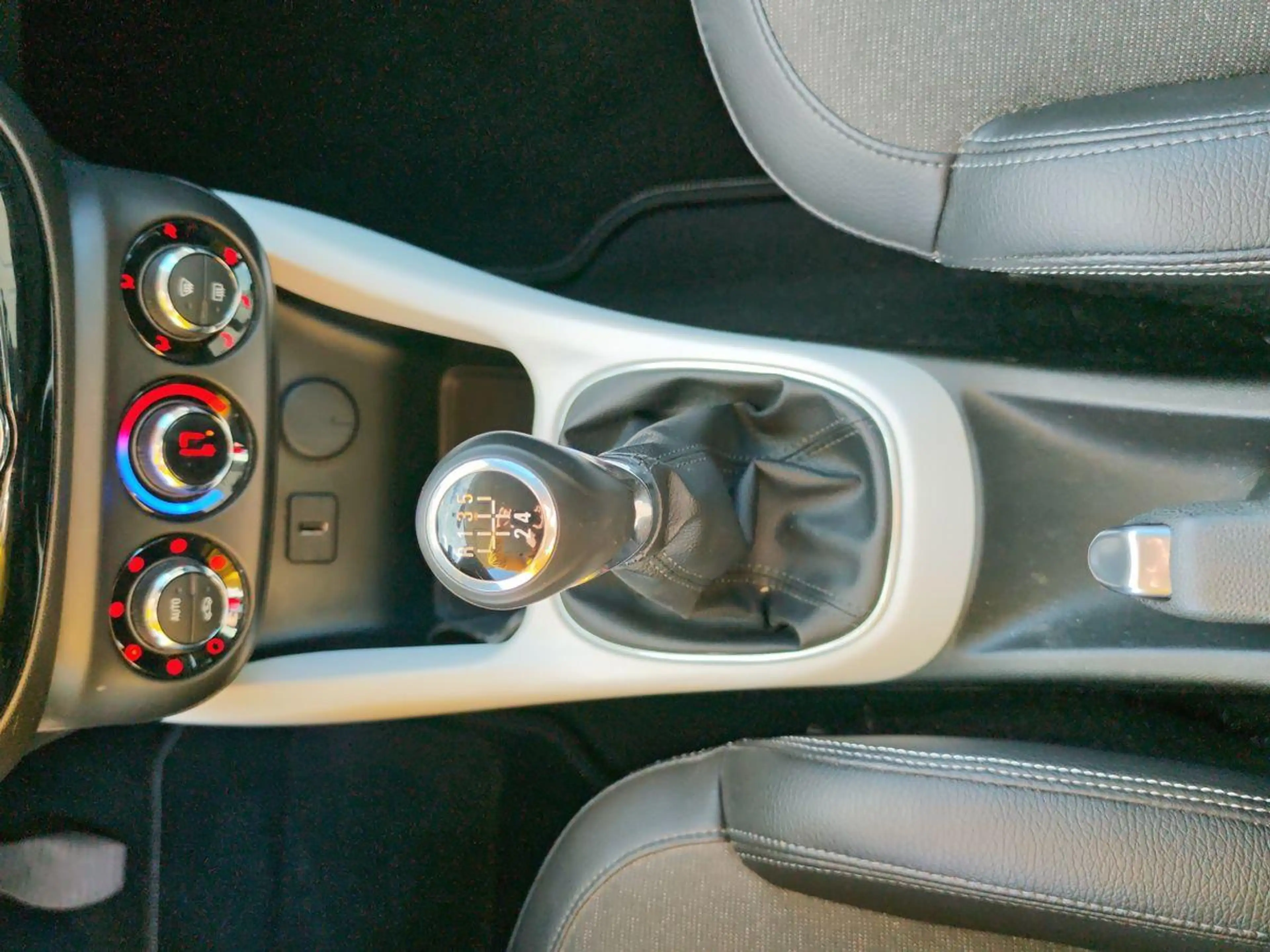 Opel Adam Slam 1.4 17"/ SHZ-LHZ/Klimaauto./Bluetooth — photo 18