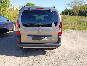 B. Multispace 1.6BlueHDi 20 Aniversario 100