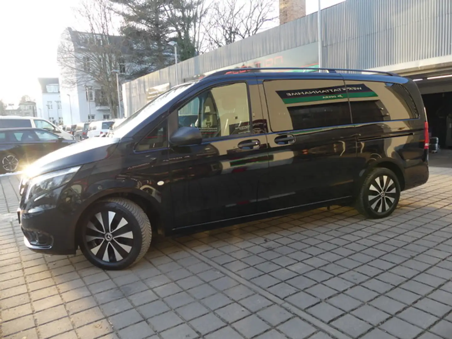 Mercedes-Benz Vito Tourer 119 CDI Pro lang E-TÜR/STHZ/LED/AHK/KAM Negro - 2