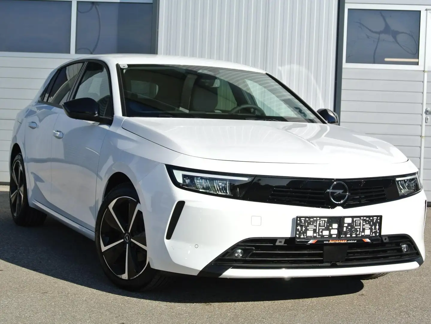 Opel Astra 1.2 Turbo Edition ** LED * NAVI * KAMERA *SHZ Weiß - 1