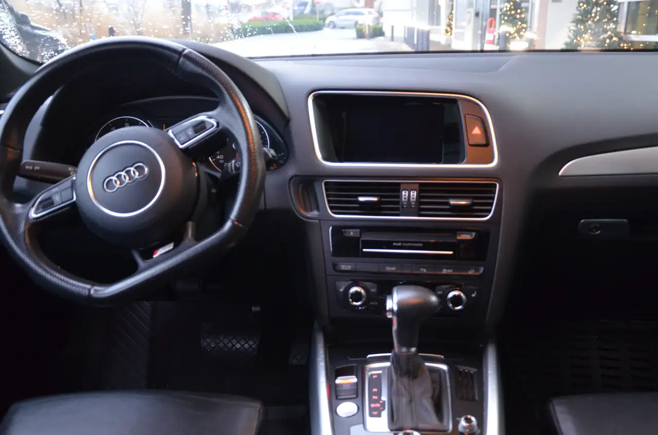 Audi Q5 снимка Audi Q5