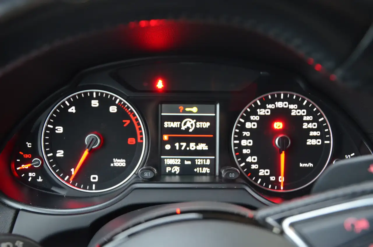 Audi Q5 снимка Audi Q5