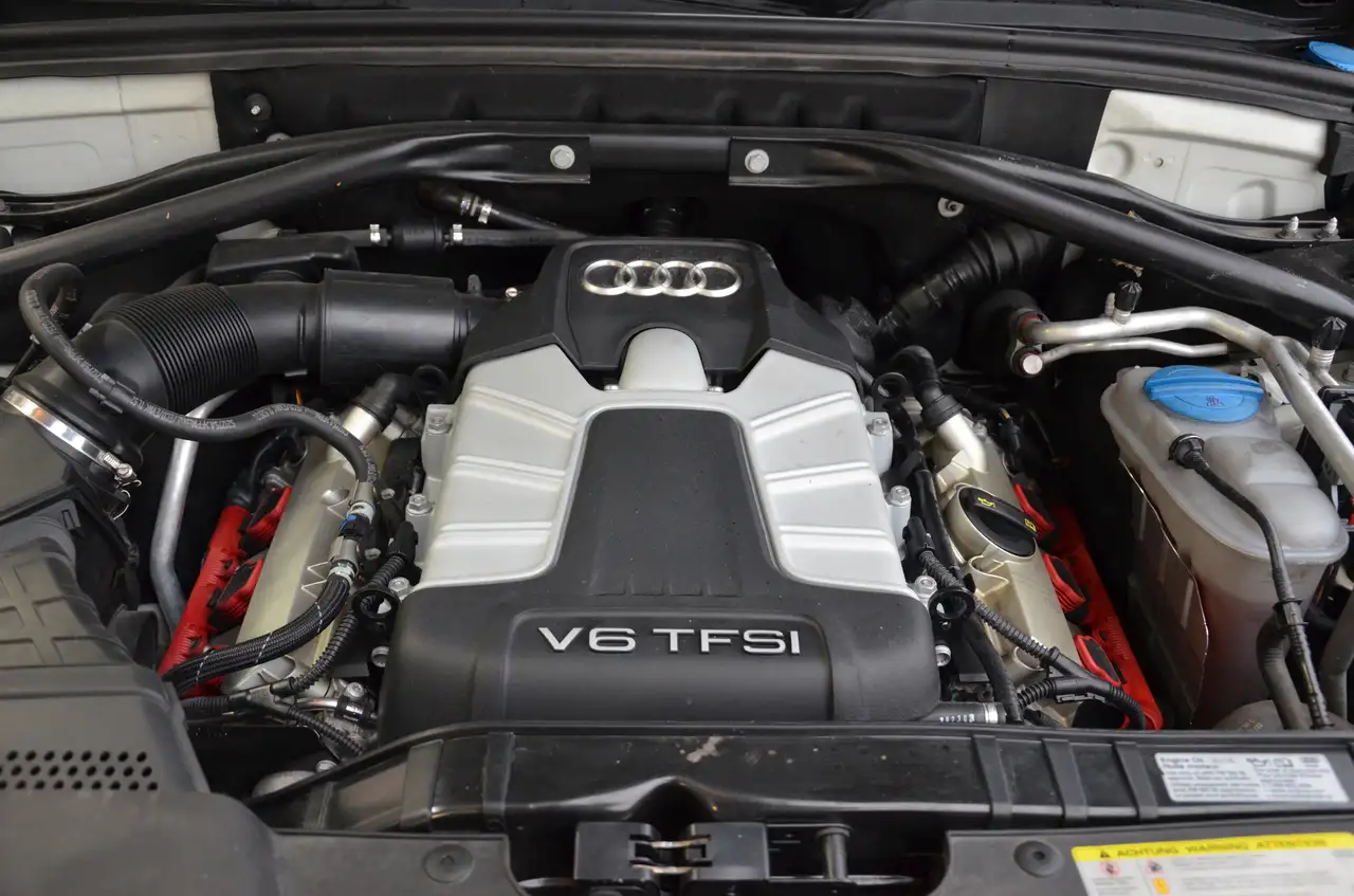 Audi Q5 снимка Audi Q5