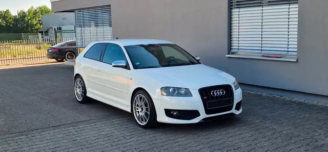 Audi S3 2.0 TFSI MTM 18"OZ Bi Color*Xenon*Navi*6-Gang