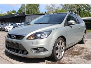 Focus Titanium 1.6 Duratec Automatik. Xenon. Navi.