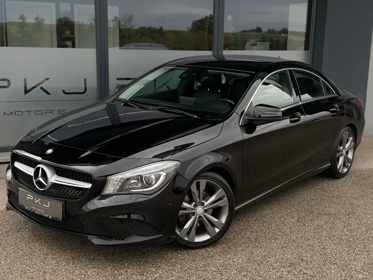 Mercedes-Benz CLA 220 CLA 220 CDI //MEGA PREIS//TOP ANGEBOT// Schwarz - 1