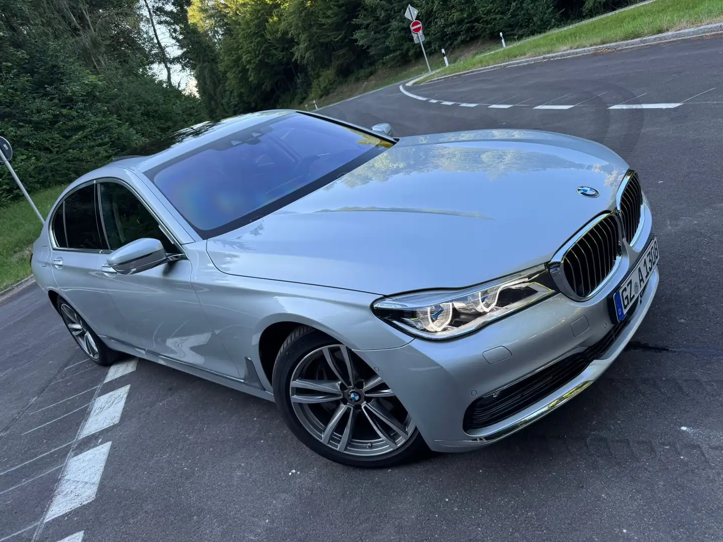 BMW 730 7er Diesel 730d xDrive Silber - 2