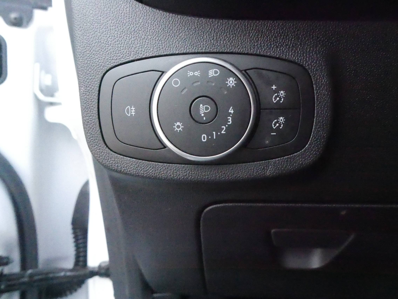 Ford Fiesta Trend*PDC*Kamera* — photo 9