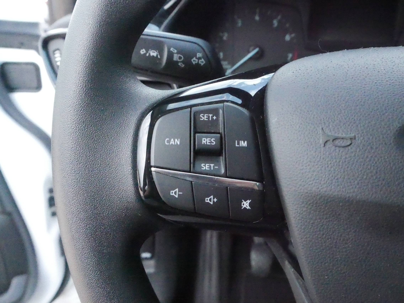 Ford Fiesta Trend*PDC*Kamera* — photo 12