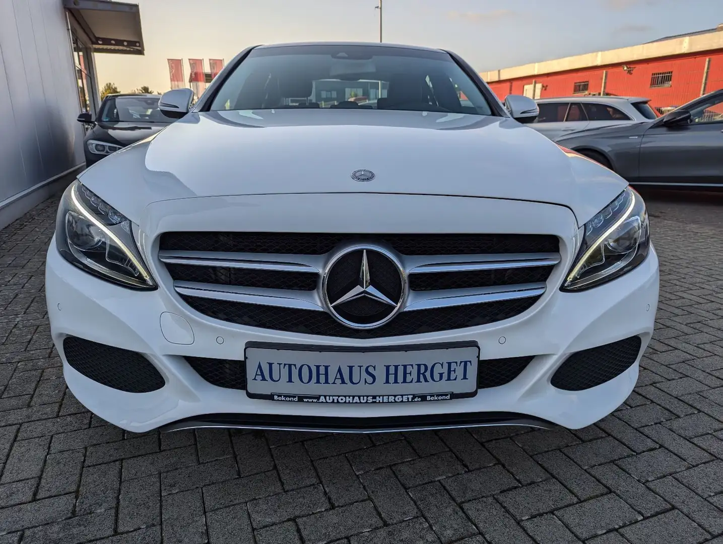 Mercedes-Benz C 200 d 7G-Tronic Plus Avantgarde Weiß - 2