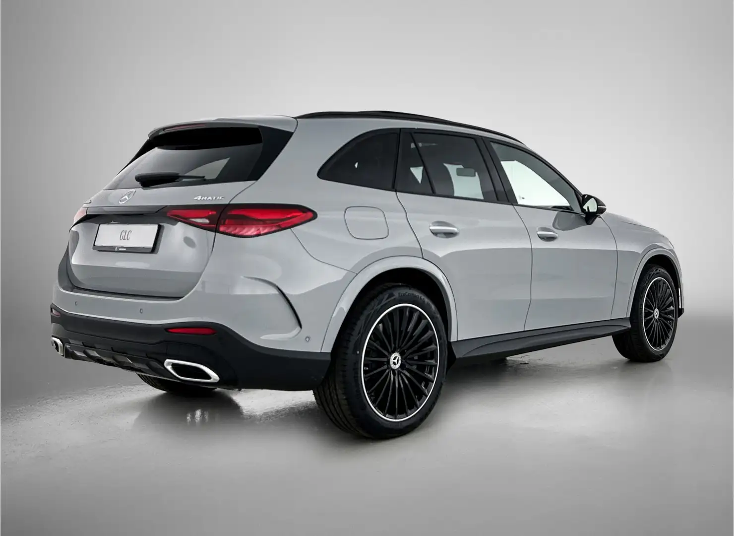 Mercedes-Benz GLC 300 300e 4MATIC Sport Edition | Premium Pakket | Night Grijs - 2