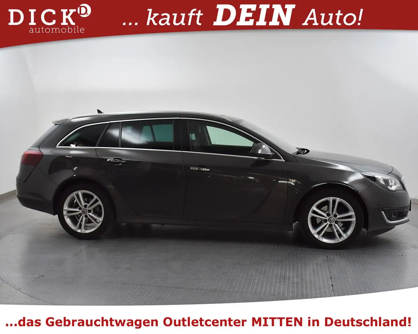 Opel Insignia ST 2.0d Aut. Innov PANO+LEDER+BOSE+AHK+ Grau - 2