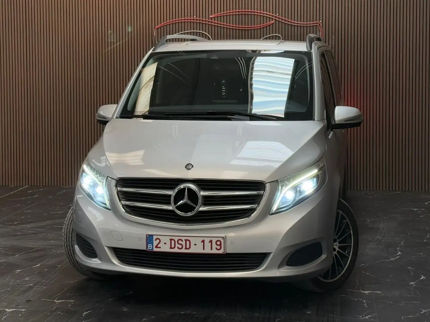 Mercedes-Benz V 250 V 250 d 4-Matic LWB Avantgarde Argent - 1