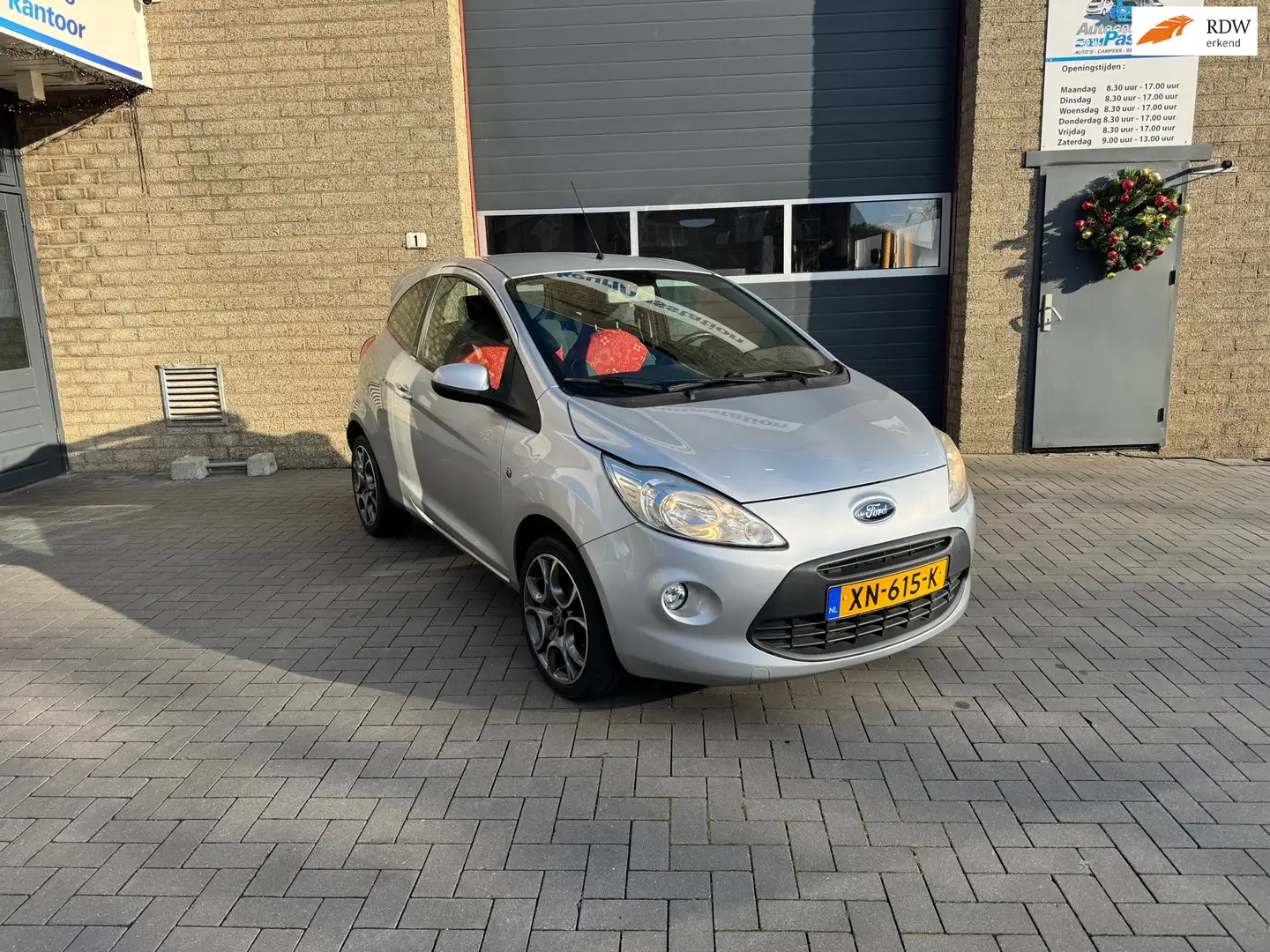Ford Ka/Ka+ 1.2 Trend Gris - 1