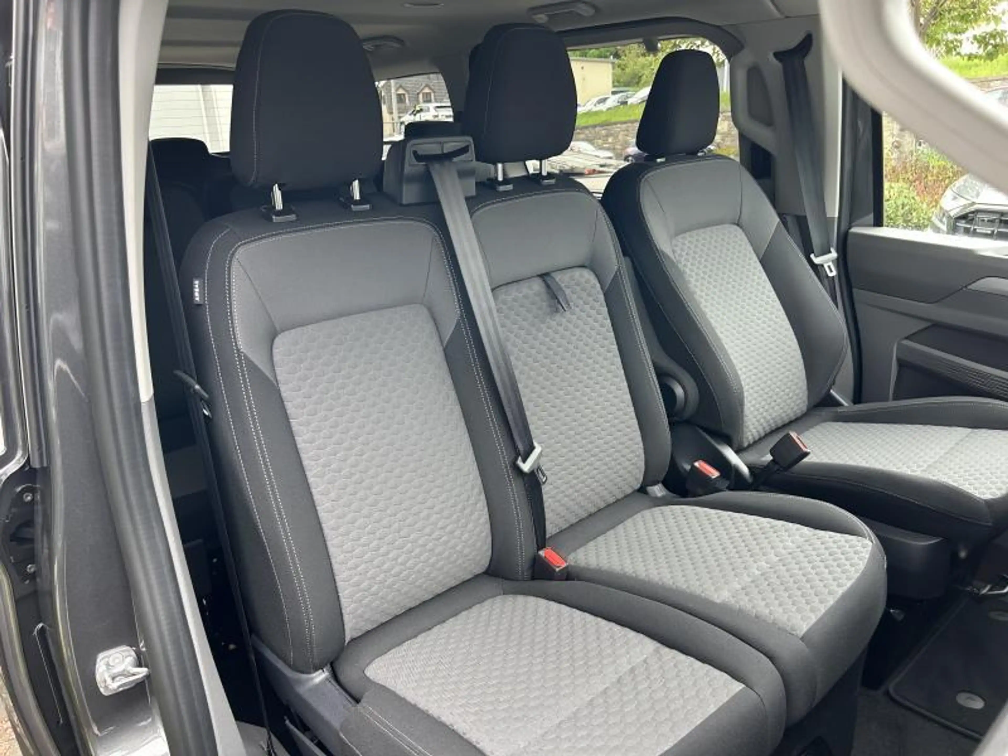 Volkswagen T7 Caravelle Life, Boite Aut, 9 places, GPS — photo 11