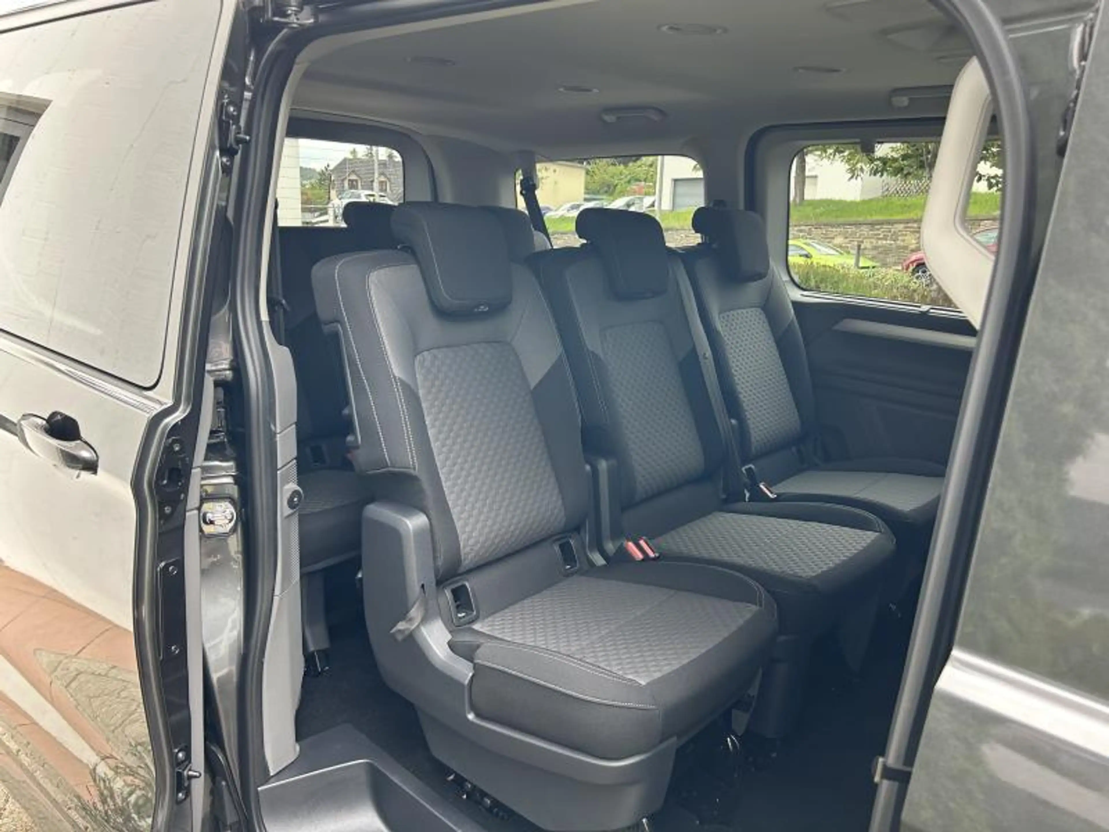 Volkswagen T7 Caravelle Life, Boite Aut, 9 places, GPS — photo 12