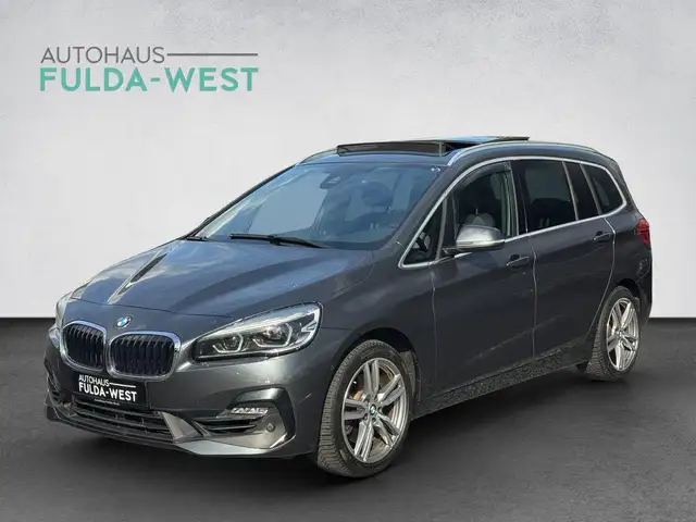 BMW 220 220i Gran Tourer Sport Line LED Pano AHK Kamera