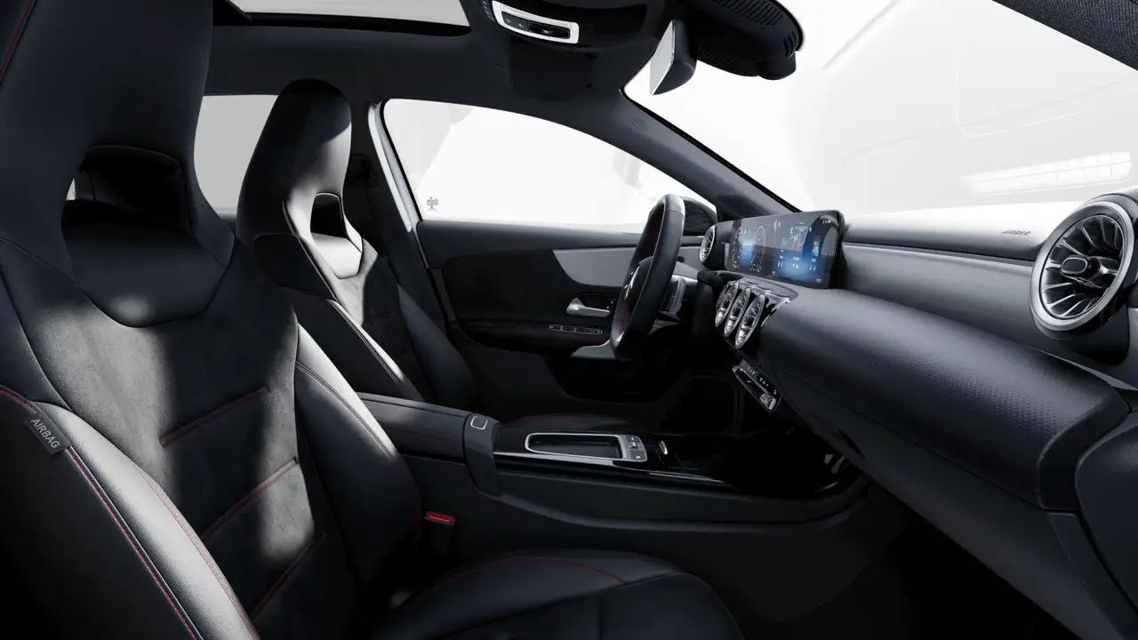 Mercedes-Benz A 180 Automatic AMG Line Advanced Plus 6