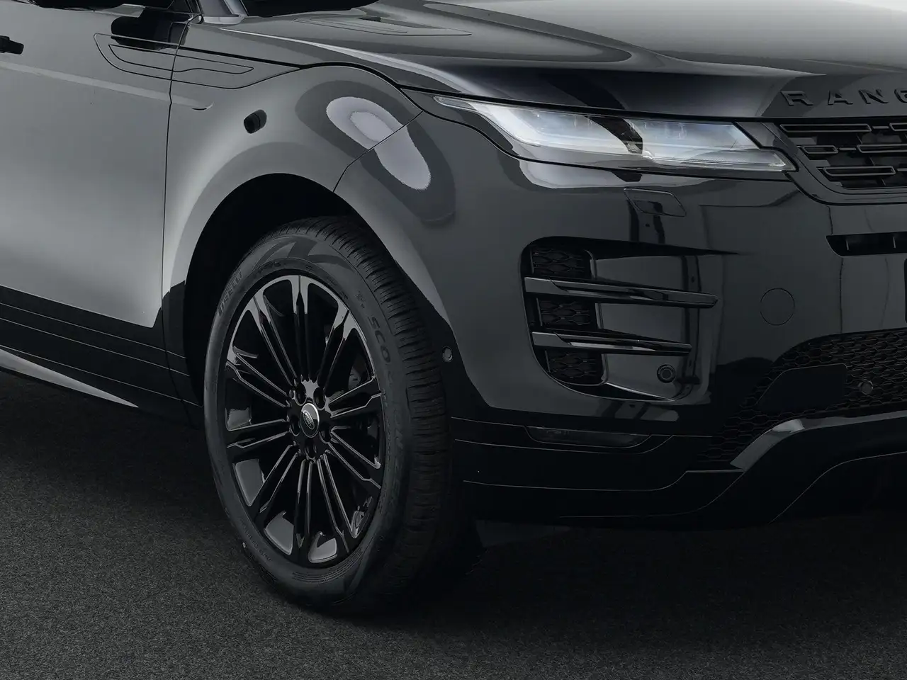 Land Rover Range Rover Evoque 2026 — фото 12