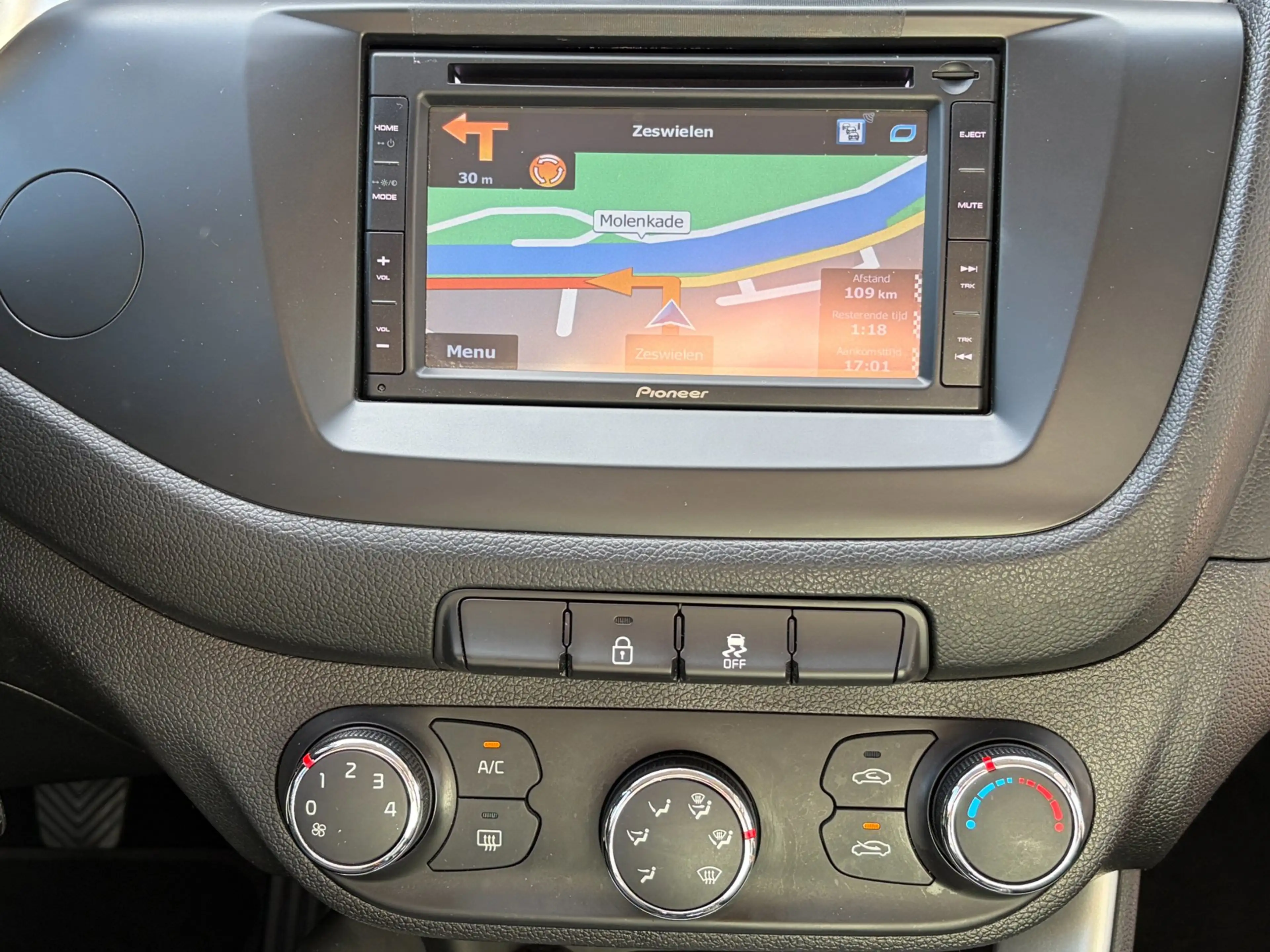 Kia Ceed / cee'd 1.6 GDI 20th Anniversary 5Drs Navi Cruise Airco NL — photo 11