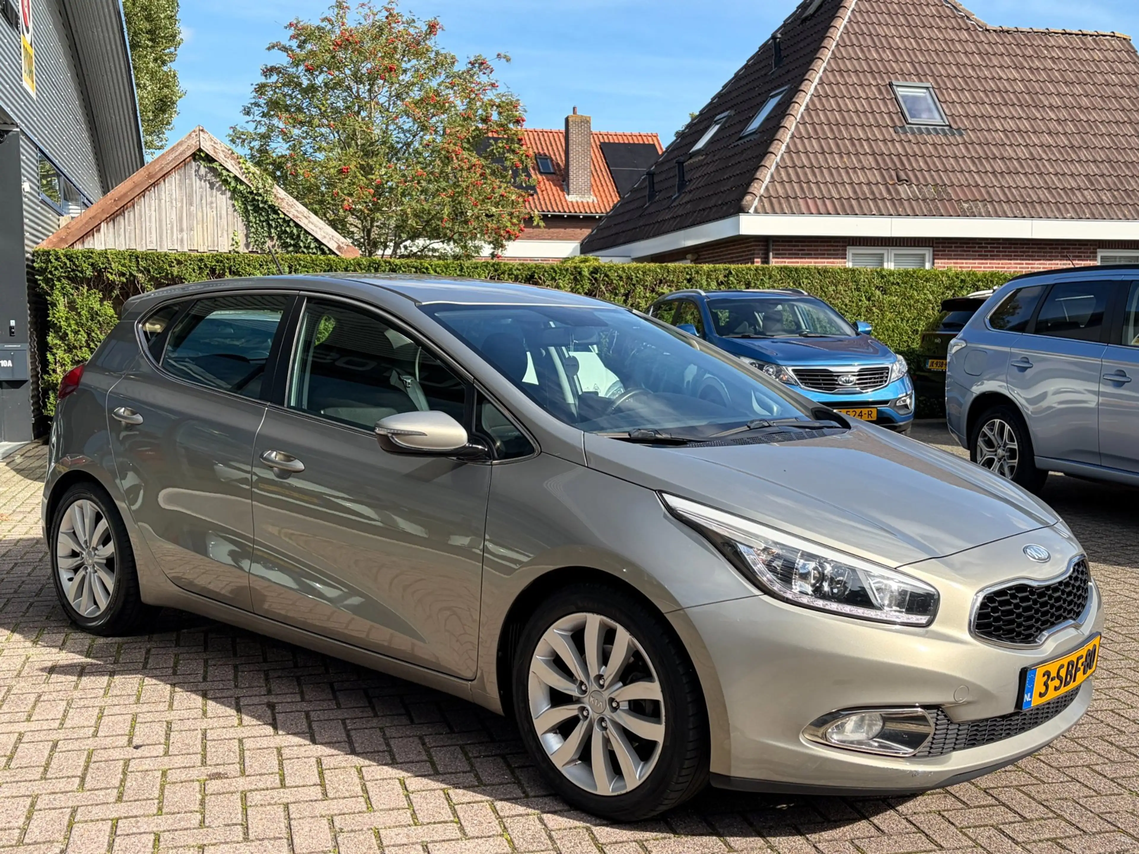Kia Ceed / cee'd 1.6 GDI 20th Anniversary 5Drs Navi Cruise Airco NL — photo 6