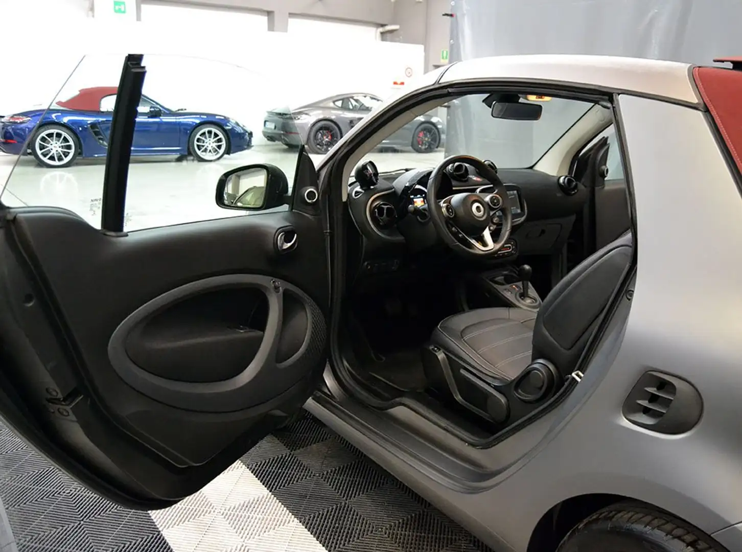smart forTwo 90 0.9 Turbo twinamic cabrio Prime-Pelle-Navi Grigio - 2
