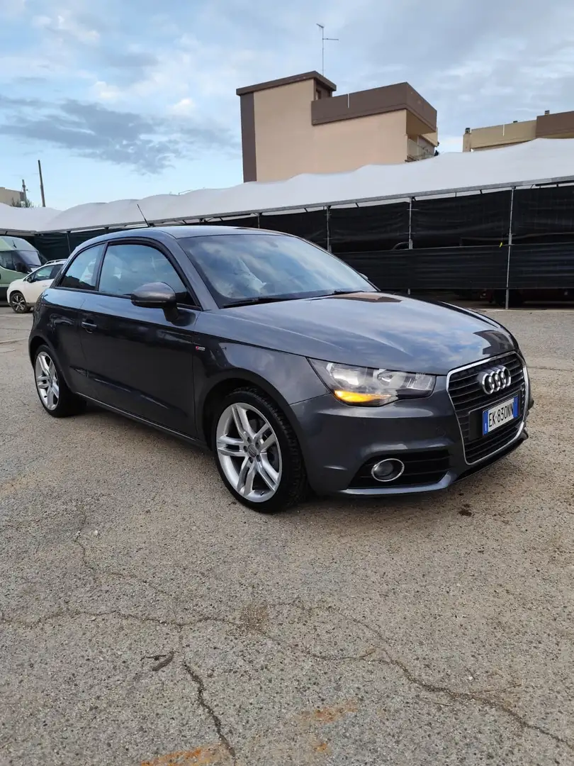 Audi A1 A1 1.4 TFSI Ambition Grijs - 1