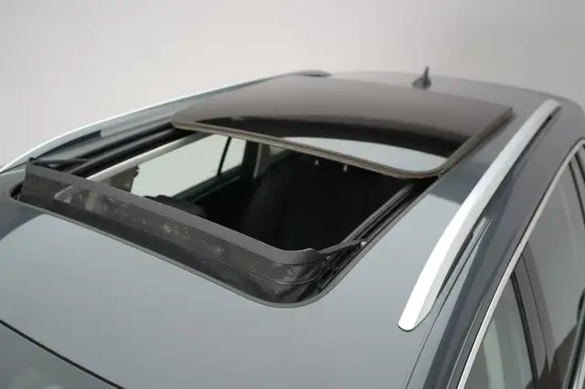 Volkswagen Tiguan view 30