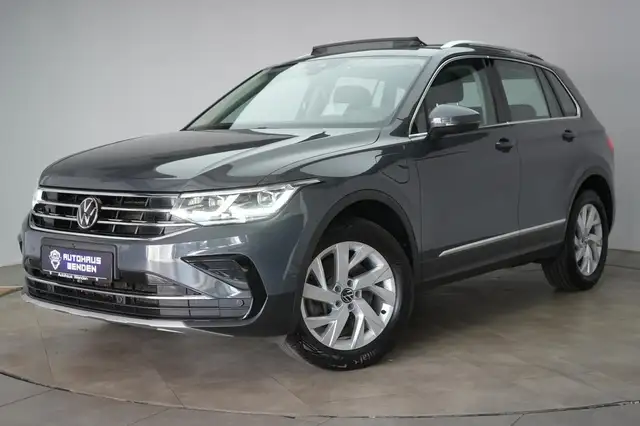 Volkswagen Tiguan view 3