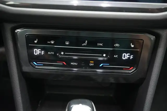 Volkswagen Tiguan view 16