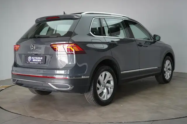 Volkswagen Tiguan view 6