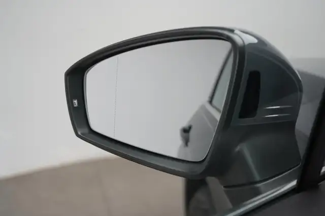 Volkswagen Tiguan view 29