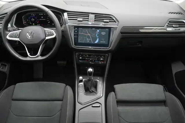 Volkswagen Tiguan view 13