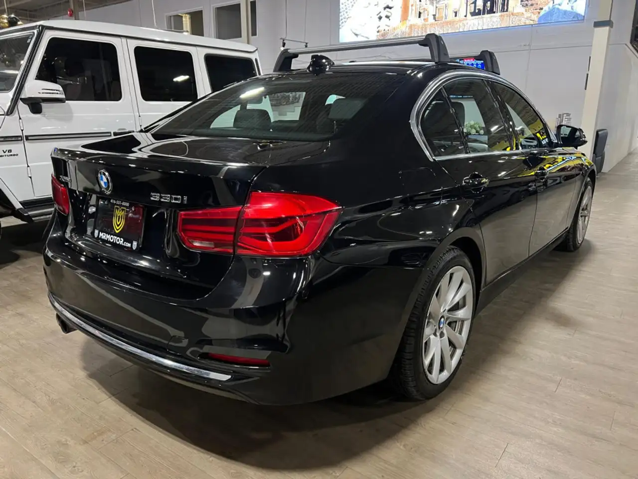 BMW 3 Series снимка BMW 3 Series