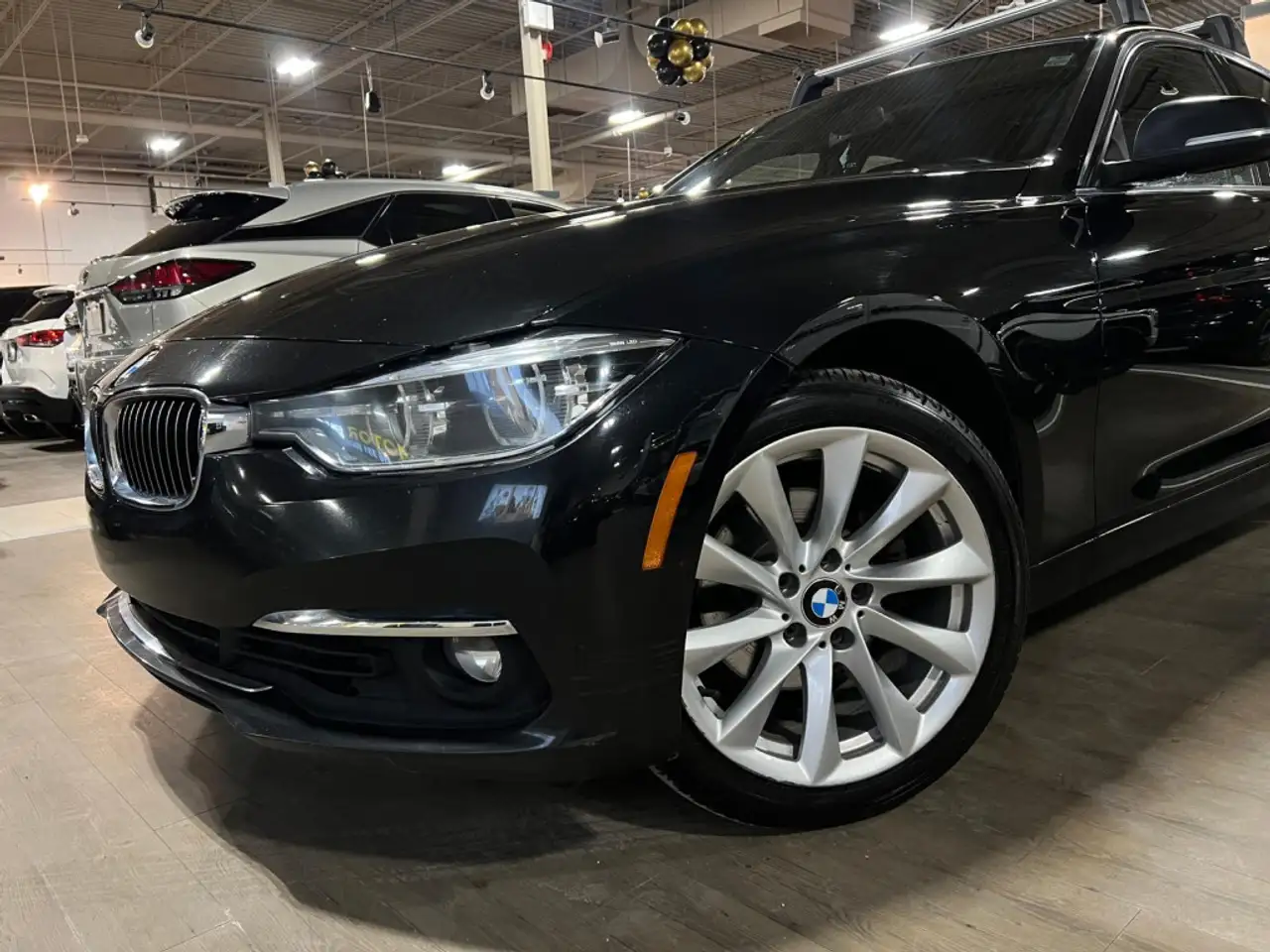 BMW 3 Series снимка BMW 3 Series