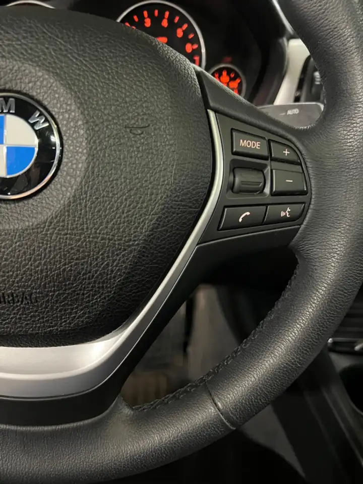 BMW 3 Series снимка BMW 3 Series