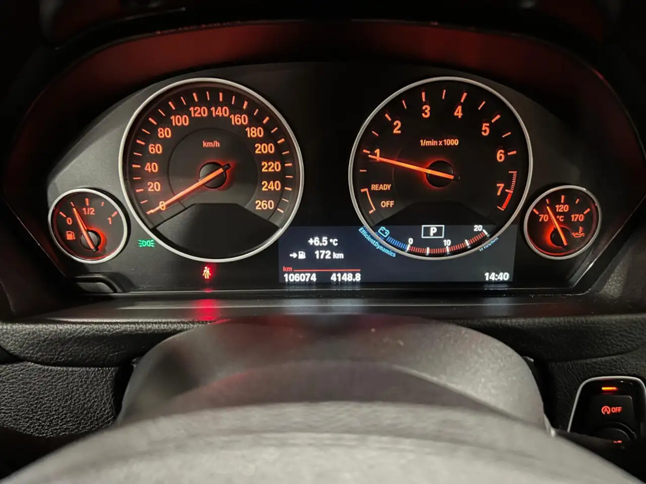 BMW 3 Series снимка BMW 3 Series