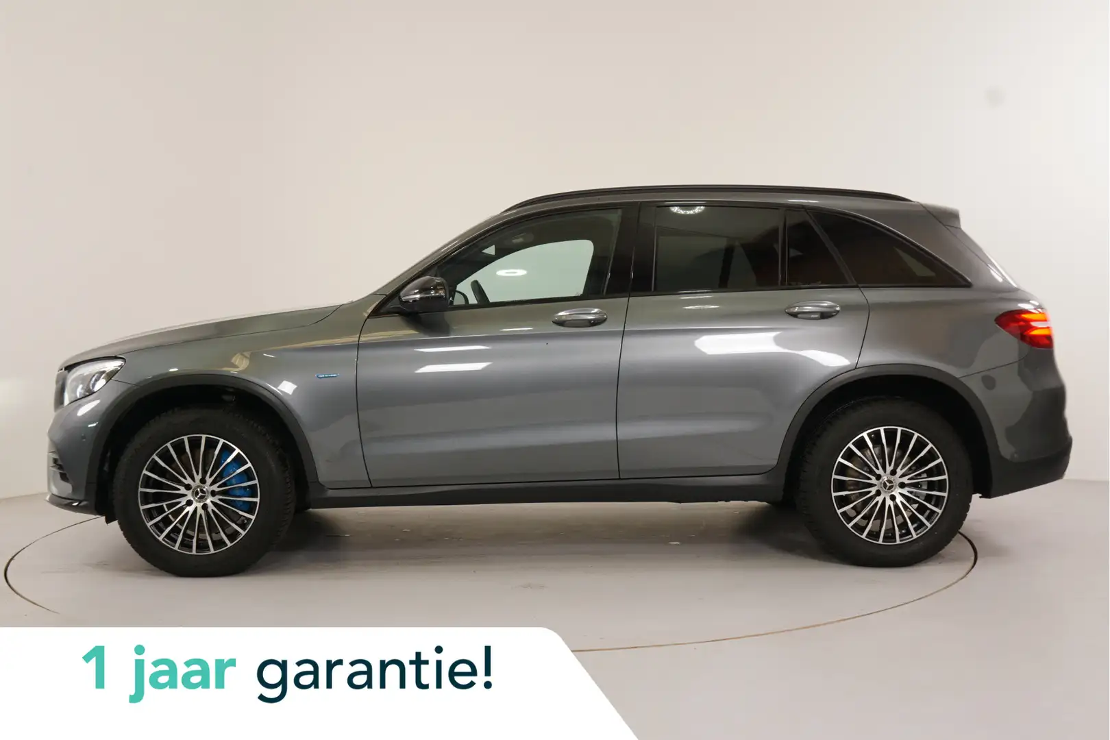 Mercedes-Benz GLC 350 350e 4MATIC PHEV AMG Line | Night Edition | Trekha Grijs - 1