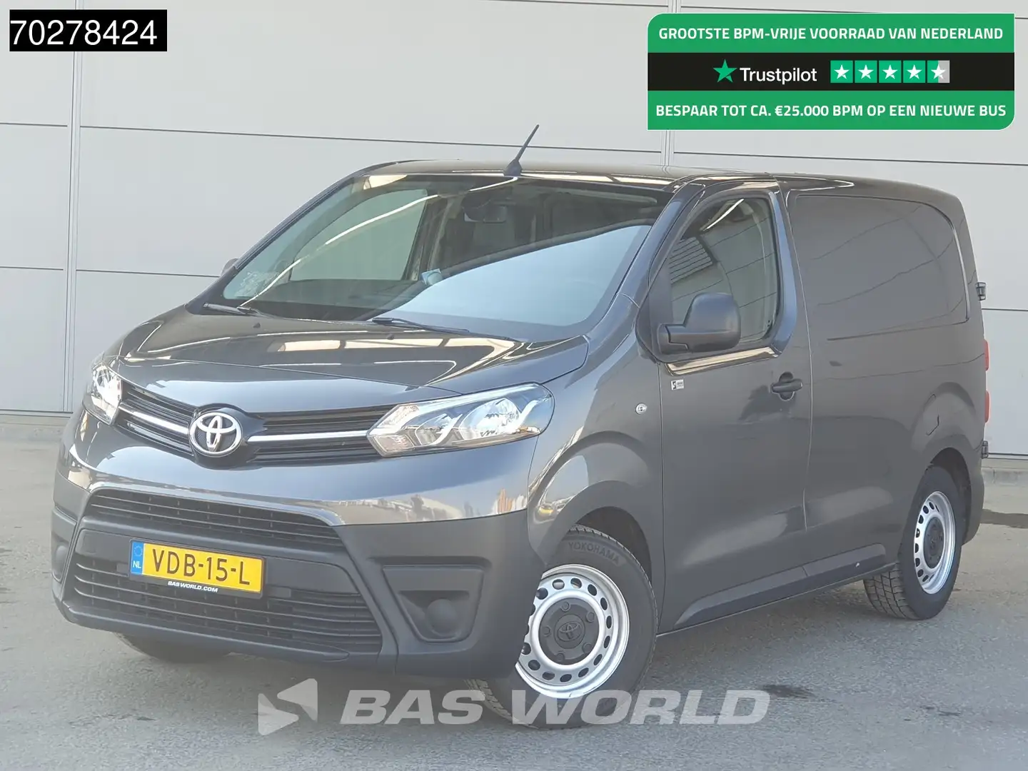Toyota Proace 120PK L1H1 Navi Airco Cruise Parkeersensoren Euro6 Grijs - 1