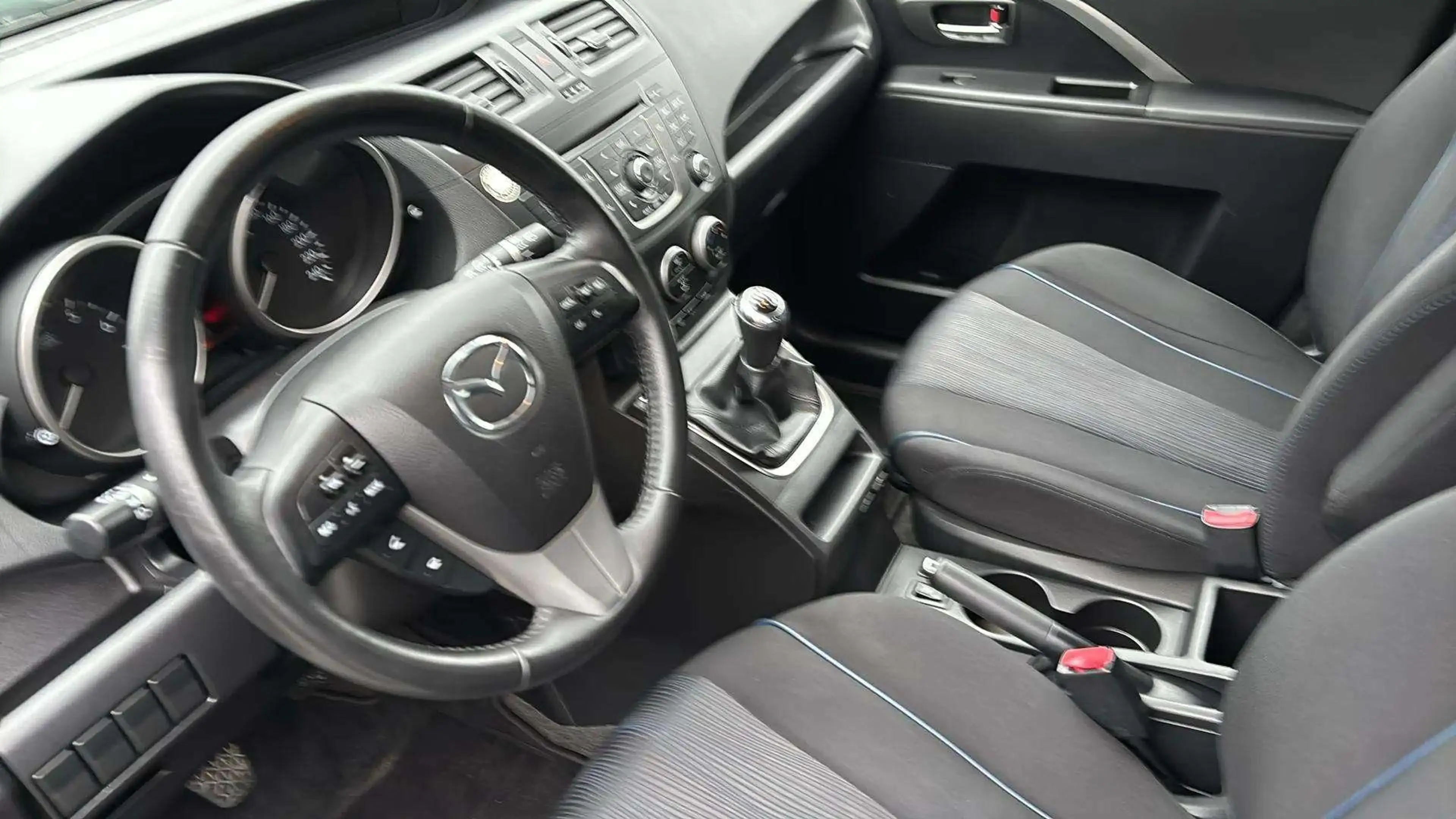 Mazda 5 7.Sitze*HU/AU Neu*SHZ*Temp.*PDC*Klima*USB*AUX* — photo 9