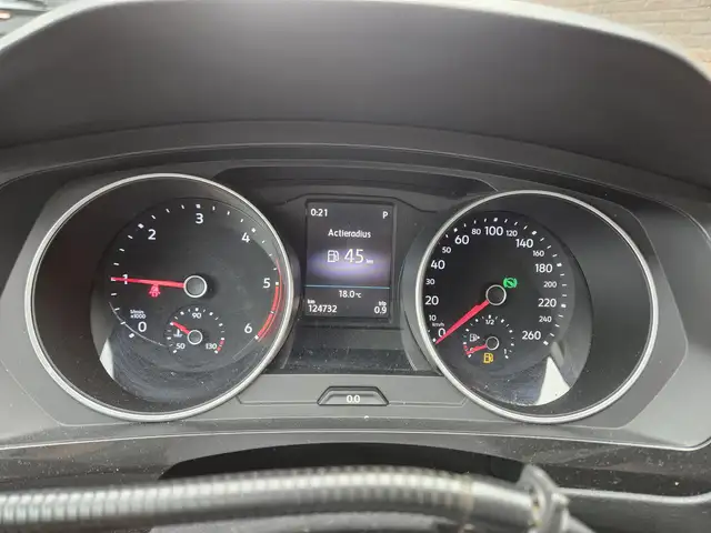 Volkswagen Tiguan view 10