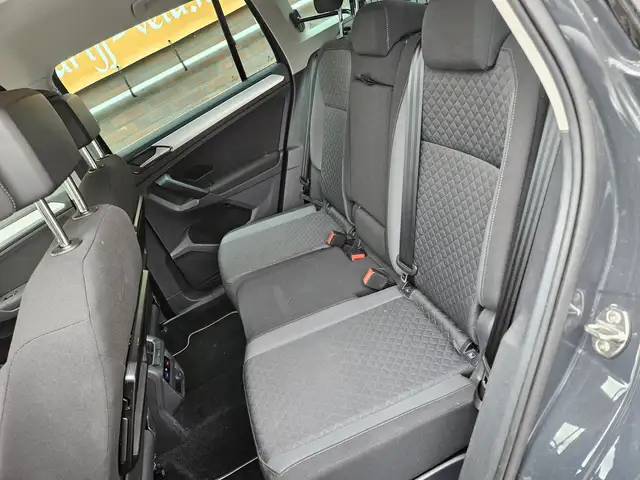 Volkswagen Tiguan view 25