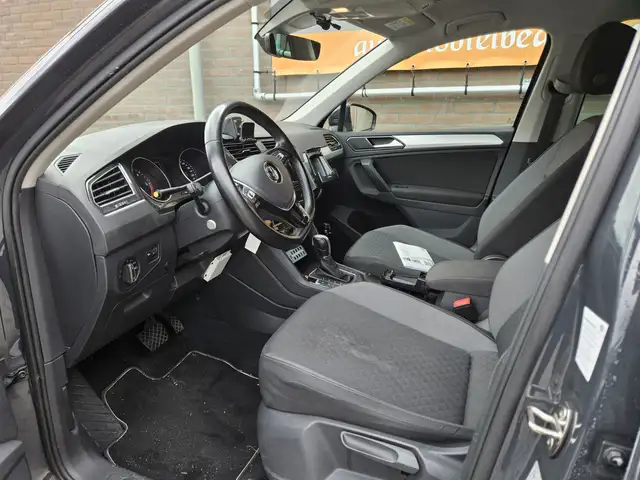 Volkswagen Tiguan view 8