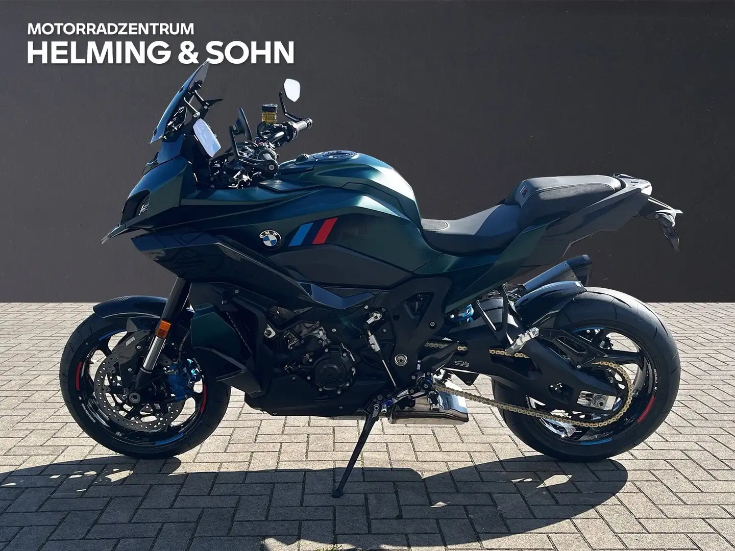 BMW M 1000 XR Verde - 2